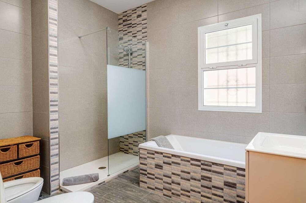 Photo of Bathroom in Almogia
