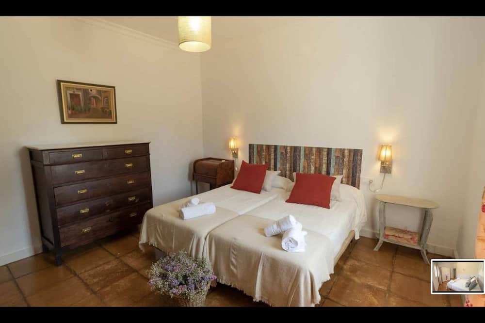 Photo of Bedroom in Lora Del Rio
