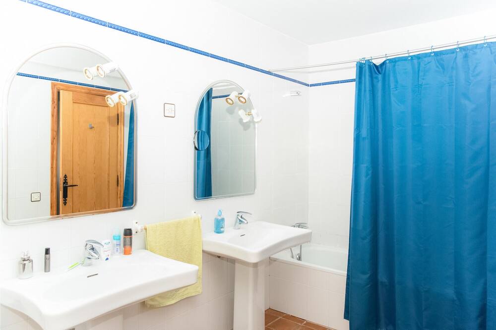 Photo of Bathroom in El Torno