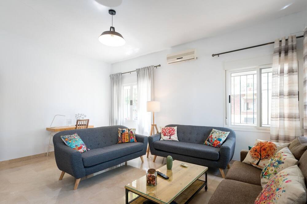 Photo of Livingroom in San Bernardo