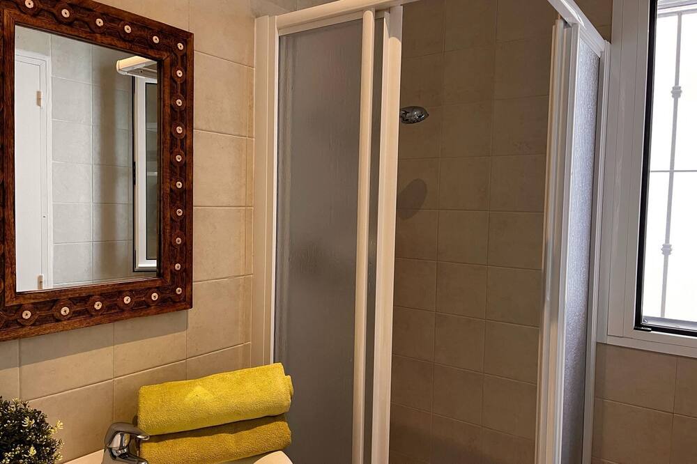 Photo of Bathroom in Arenas