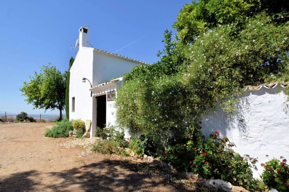 Photo of Outdoor in Algarinejo