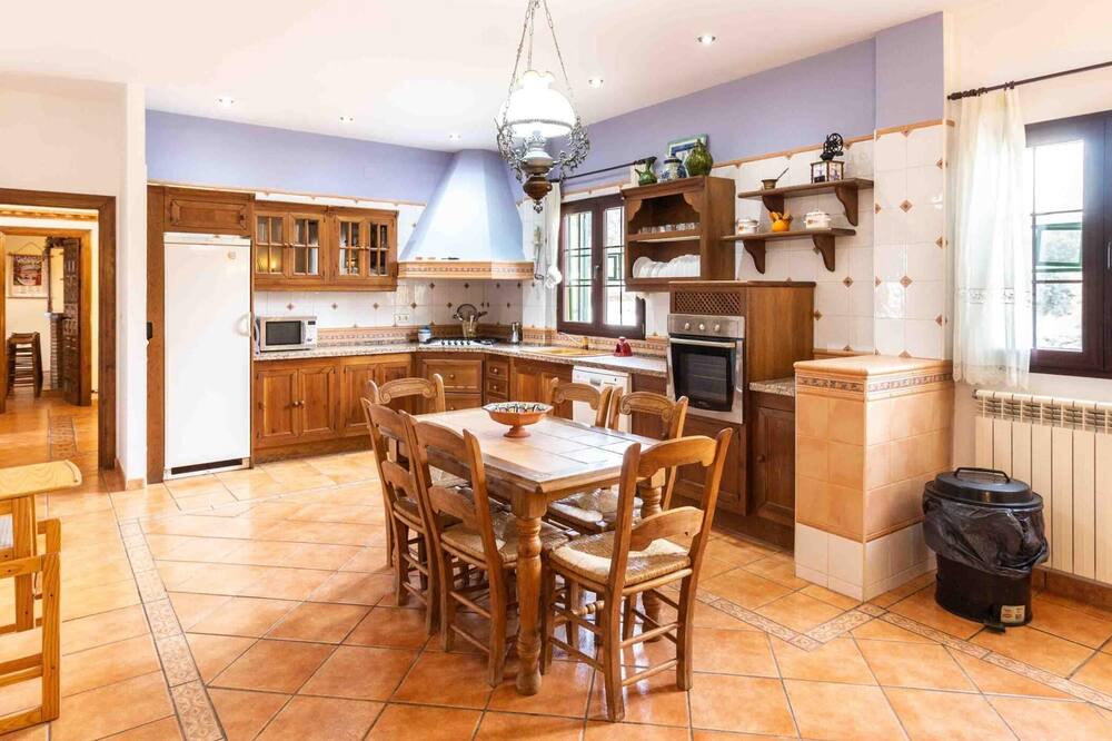 Photo of Kitchen in Escuzar