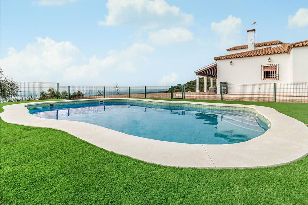 Photo of Outdoor in Penaflor