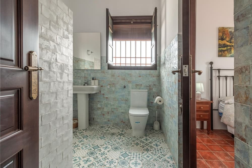 Photo of Bathroom in Penaflor
