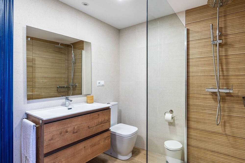 Photo of Bathroom in Quentar