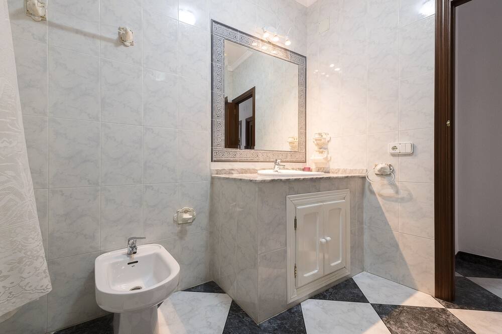 Photo of Bathroom in Paterna de Rivera