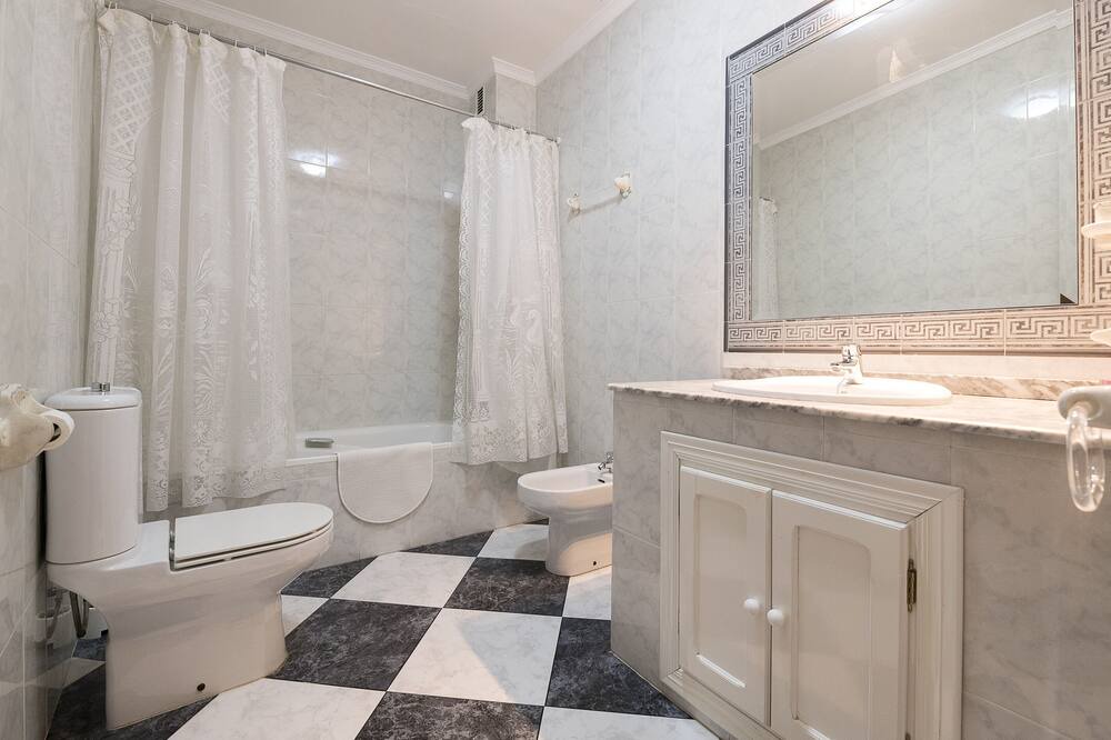 Photo of Bathroom in Paterna de Rivera