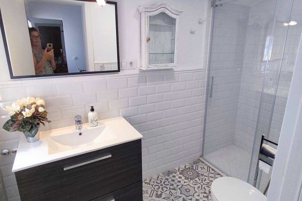 Photo of Bathroom in Villanueva del Rio y Minas