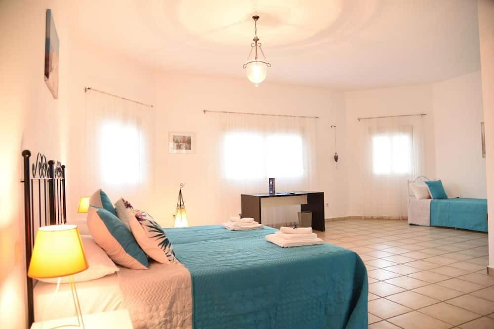 Photo of Bedroom in Lora Del Rio