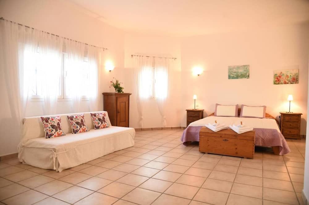 Photo of Bedroom in Lora Del Rio