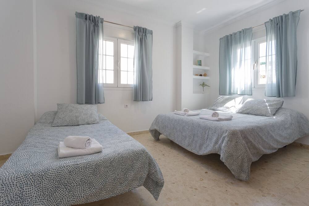 Photo of Bedroom in Rota