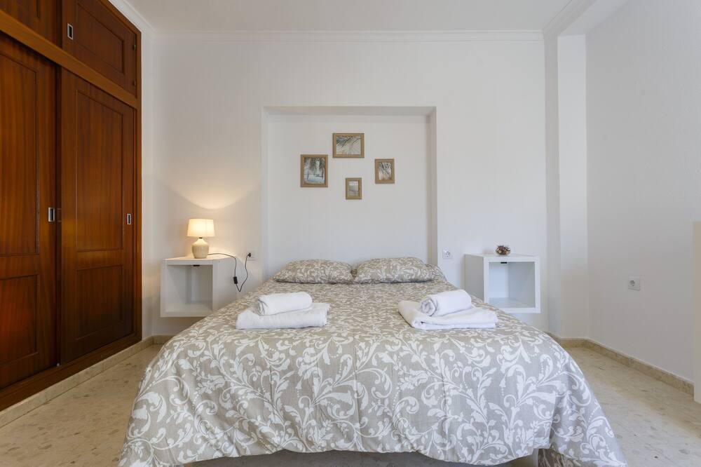 Photo of Bedroom in Rota