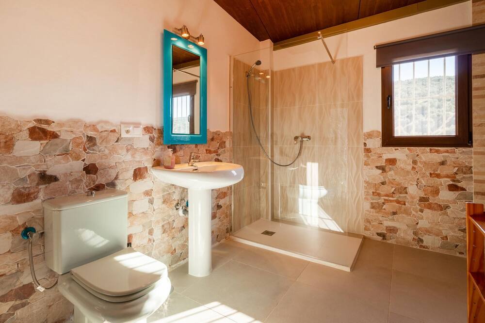Photo of Bathroom in Villanueva de Algaidas