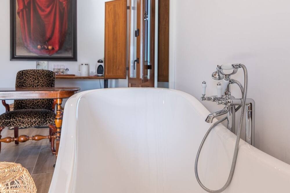 Photo of Bathroom in Santa Cruz del Comercio