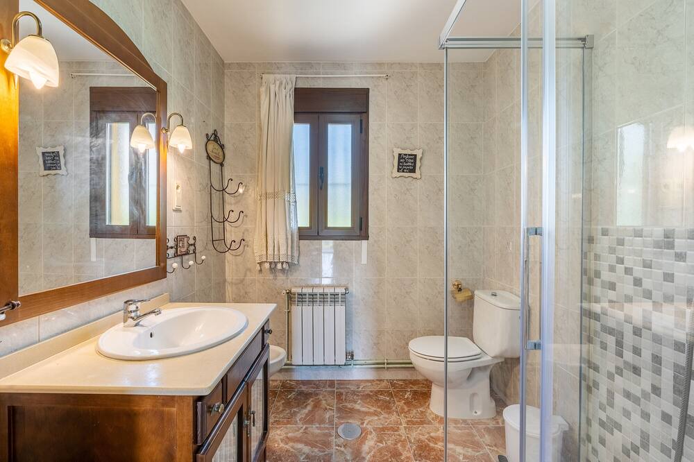 Photo of Bathroom in Illora
