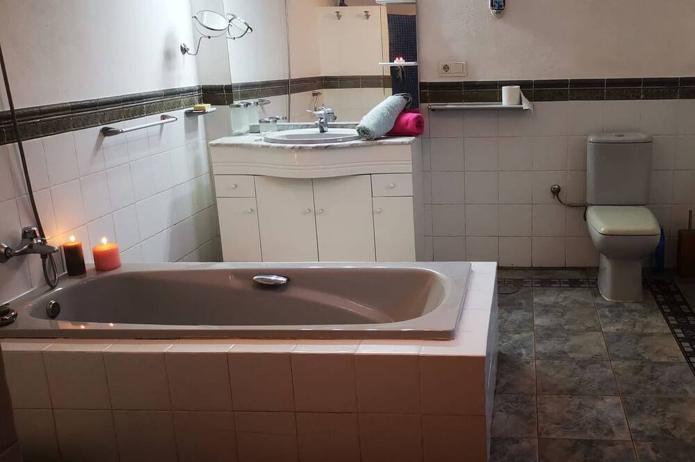Photo of Bathroom in Guaro