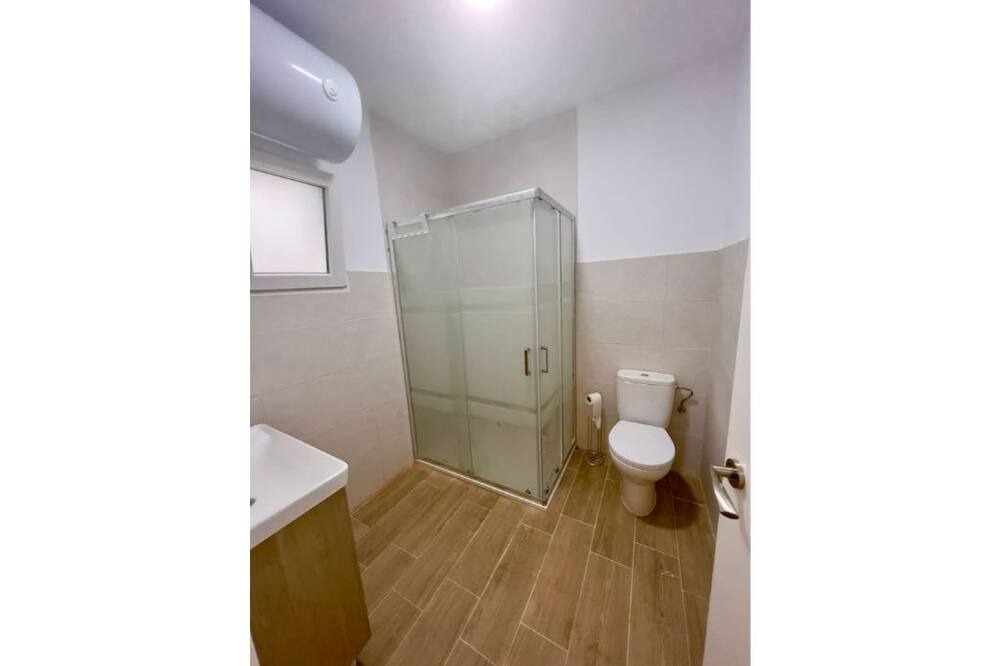 Photo of Bathroom in La Linea de la Concepcion