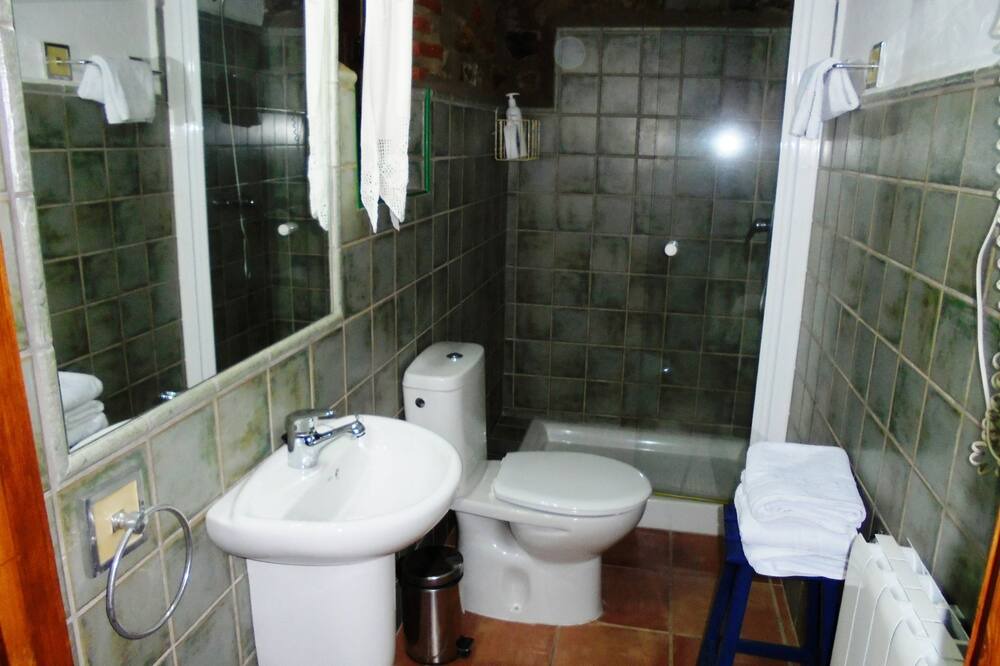 Photo of Bathroom in La Acena de la Borrega