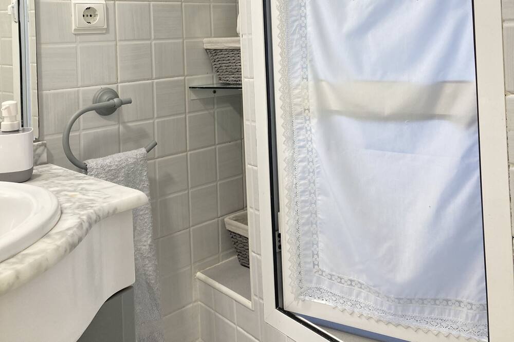Photo of Bathroom in Almodovar del Rio