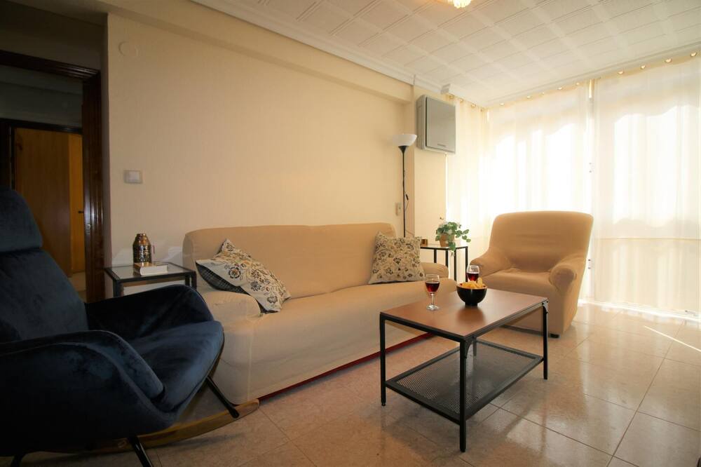 Photo of Livingroom in Leon XIII-Los Naranjos