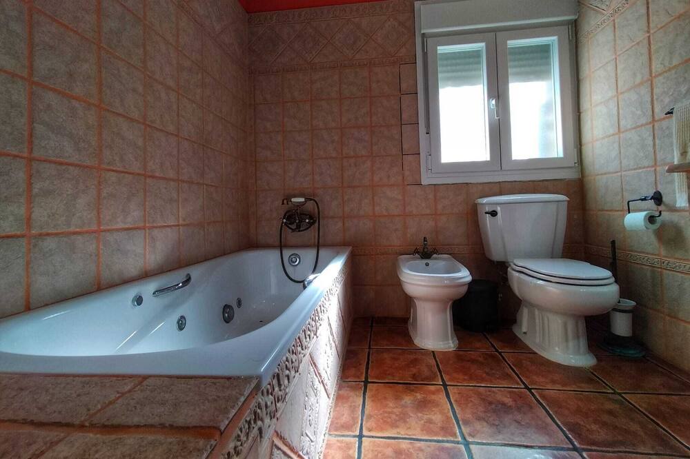 Photo of Bathroom in Ubrique