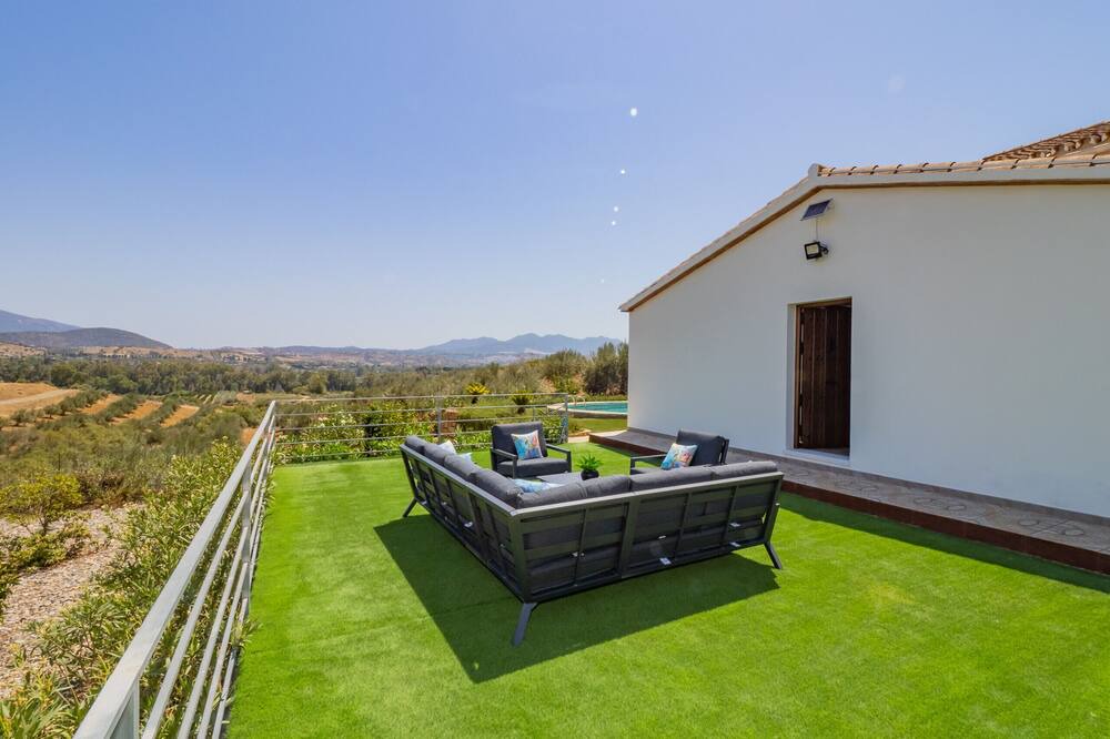 Photo of Outdoor in Coin