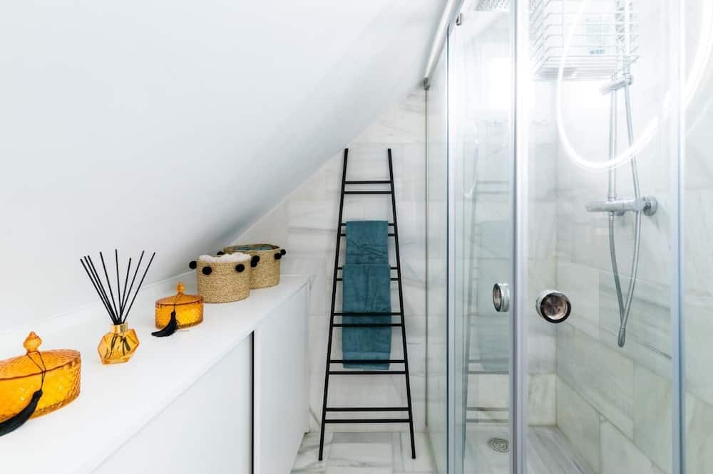 Photo of Bathroom in Figares