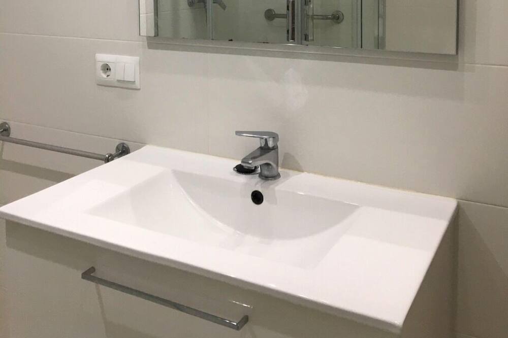 Photo of Bathroom in Nerja City Centre