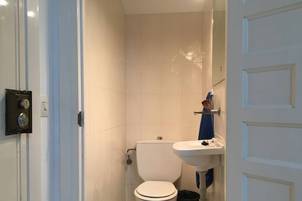 Photo of Bathroom in Nerja City Centre
