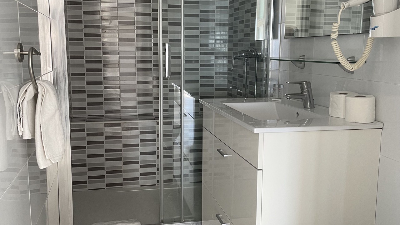 Photo of Bathroom in Torremolinos City Centre