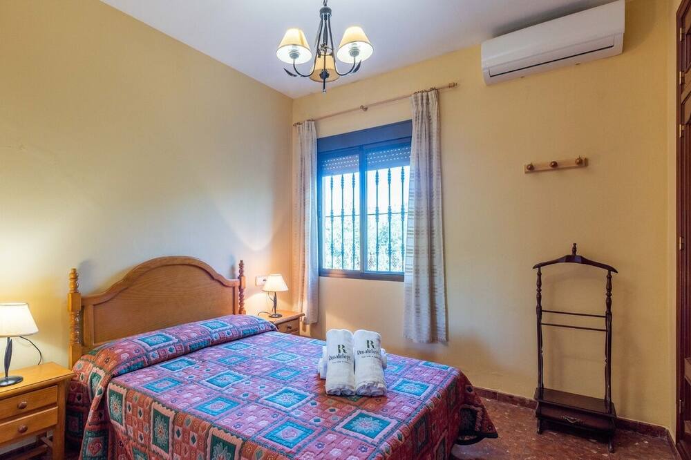 Photo of Bedroom in Carcabuey
