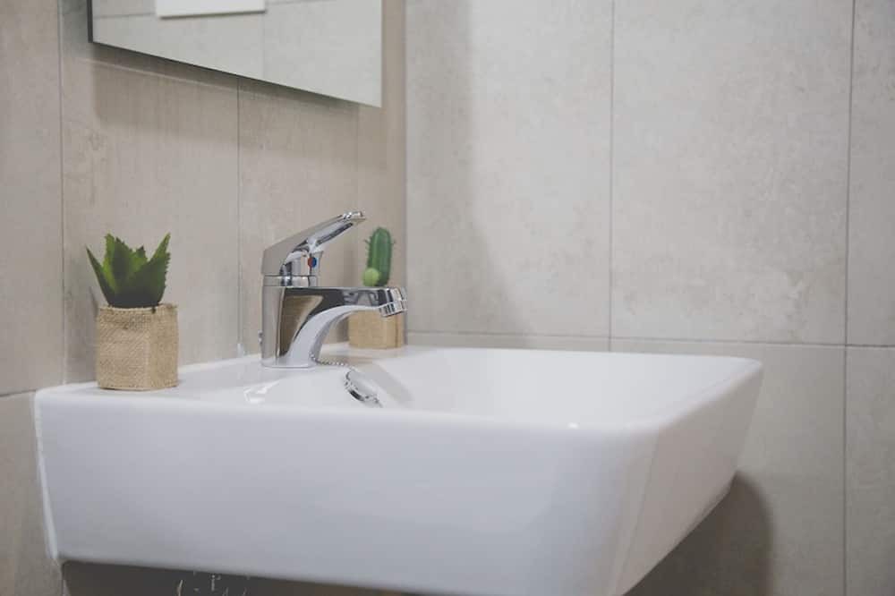 Photo of Bathroom in Angustias - Chana - Encina
