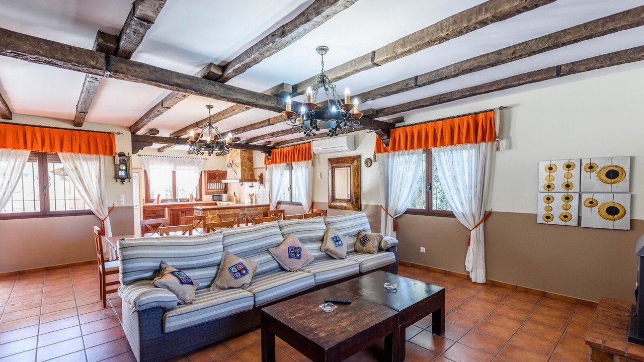 Photo of Livingroom in Cuevas de San Marcos