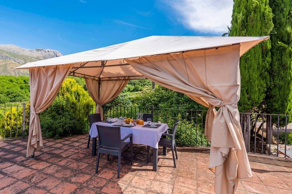 Photo of Patio Balcony in Benadalid