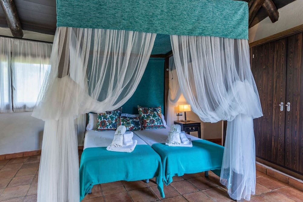 Photo of Bedroom in Benadalid
