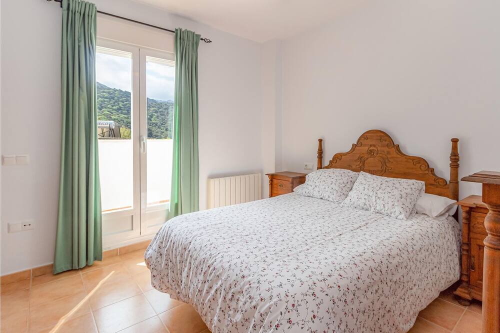 Photo of Bedroom in Benaojan