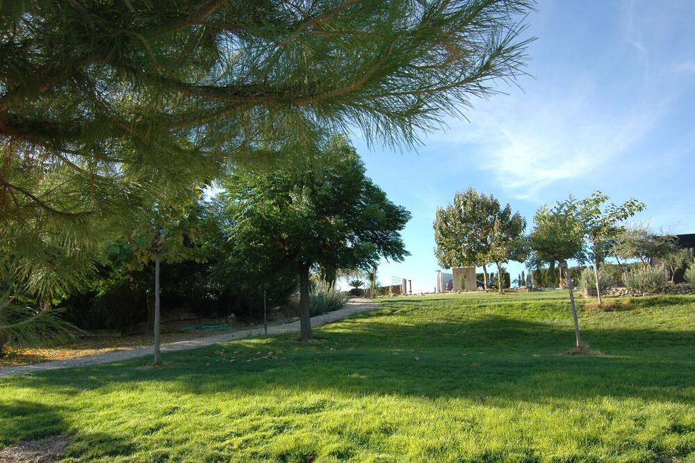 Photo of Others in Santaella