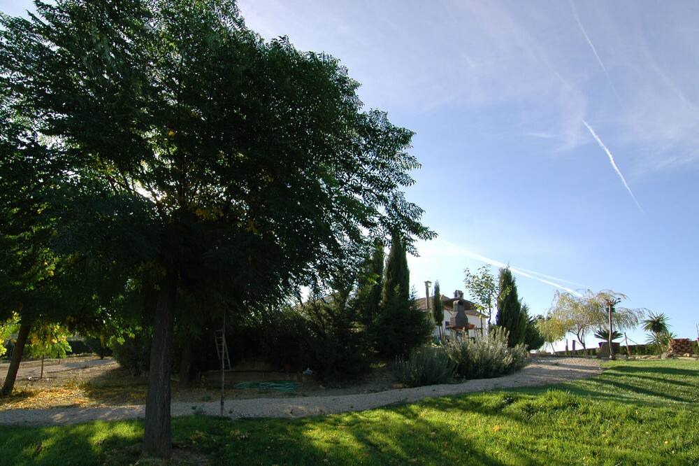Photo of Others in Santaella