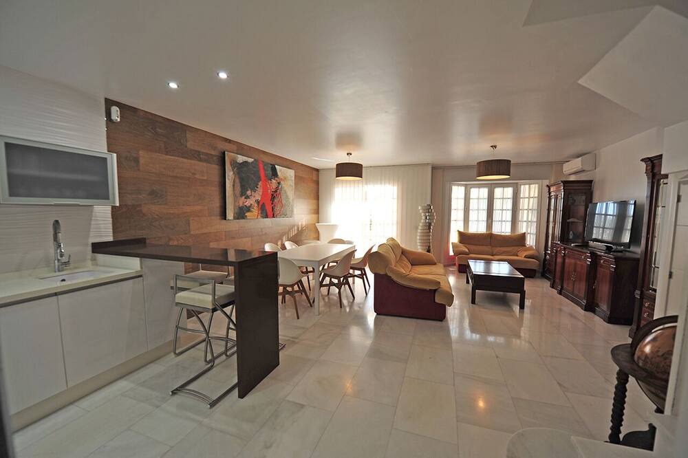 Photo of Livingroom in Rota