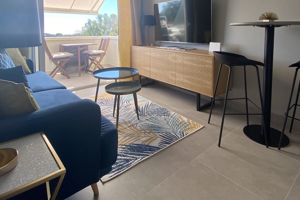 Photo of Livingroom in Urbanizacion Pinos Verdes