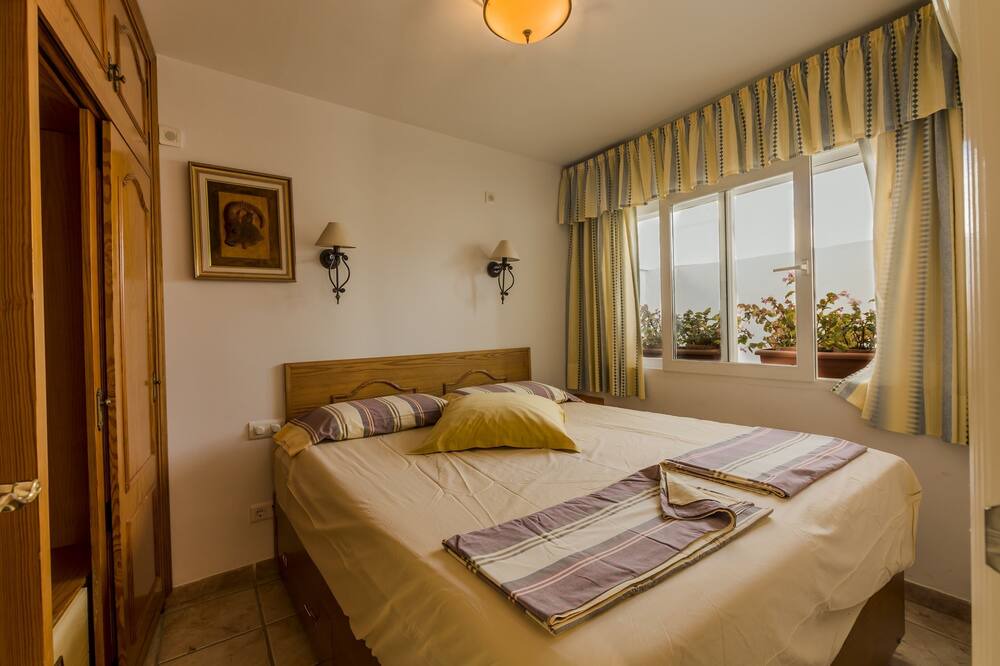 Photo of Bedroom in Nerja City Centre