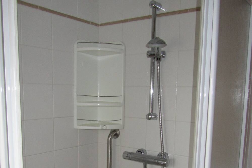 Photo of Bathroom in Nerja City Centre