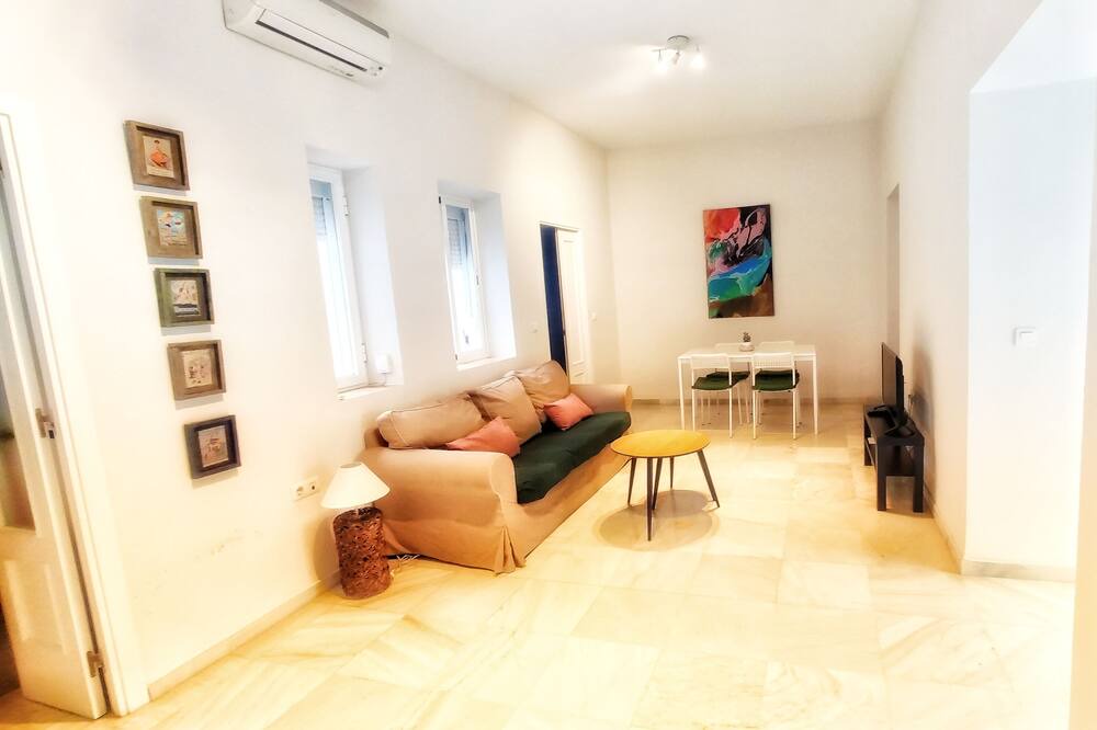 Photo of Livingroom in San Julian