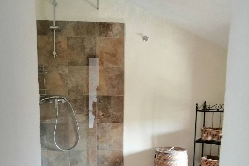 Photo of Bathroom in Colmenar