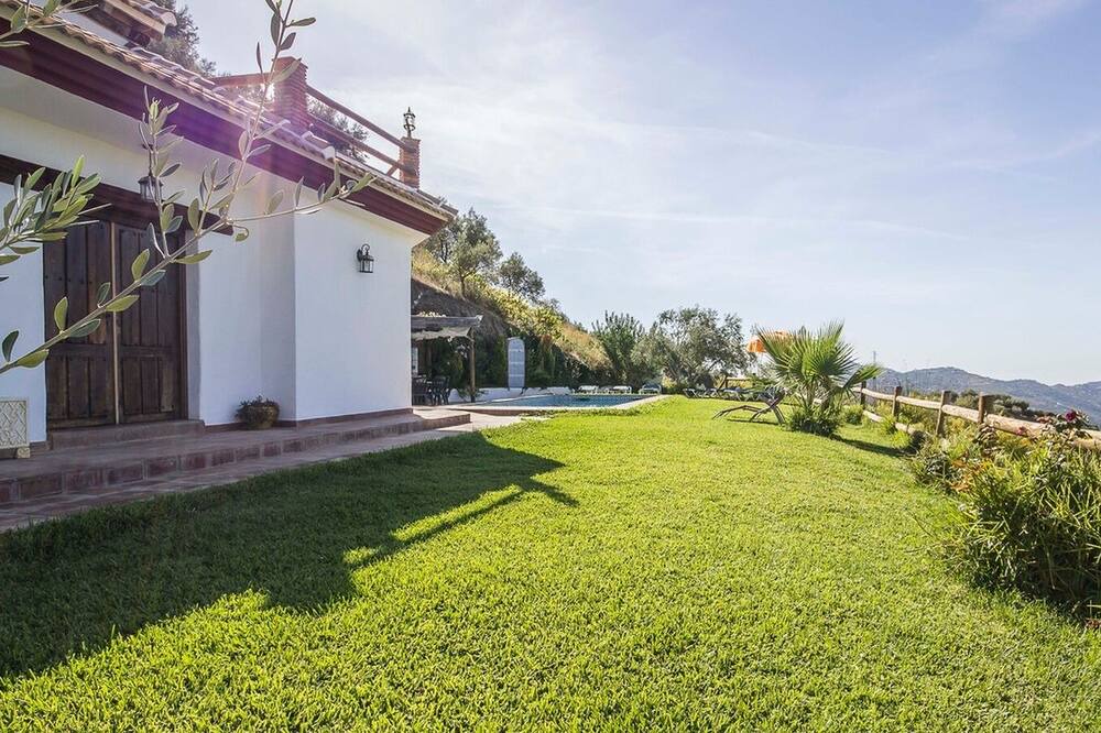 Photo of Outdoor in Canillas de Albaida