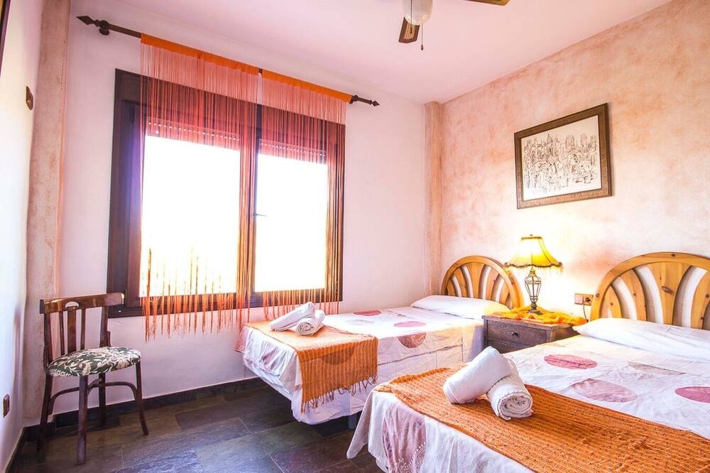 Photo of Bedroom in Canillas de Albaida