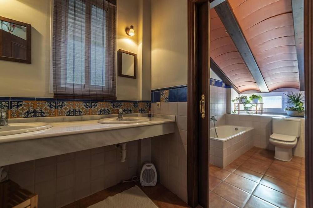 Photo of Bathroom in Las Jaras
