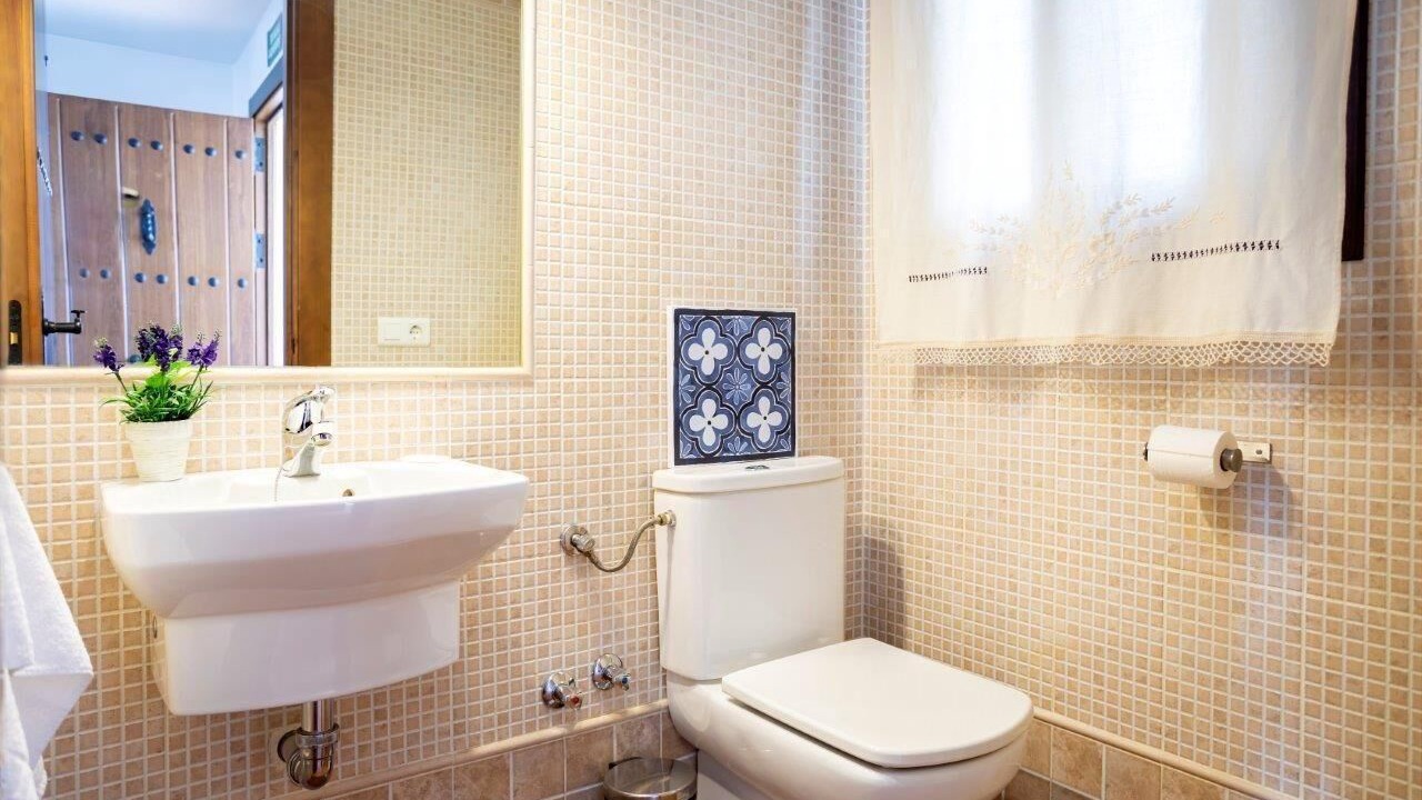 Photo of Bathroom in Alcaucin