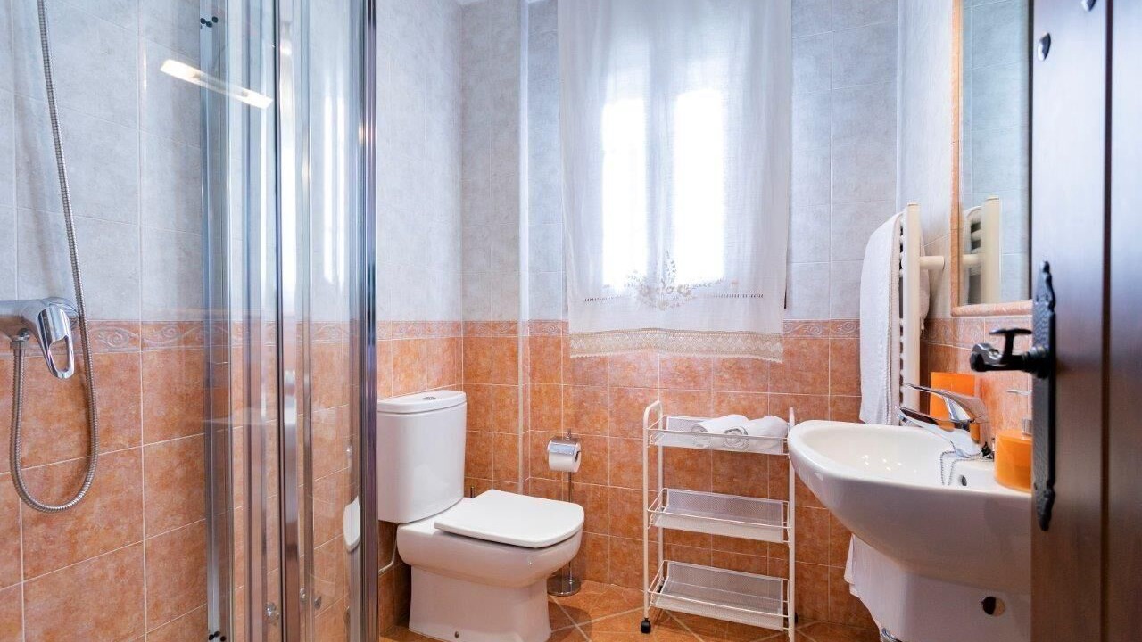 Photo of Bathroom in Alcaucin
